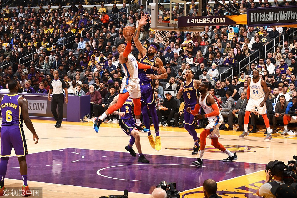 持连胜势头 持连胜势头